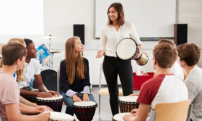 How to Become a Music Teacher: A Step-by-Step Career Guide